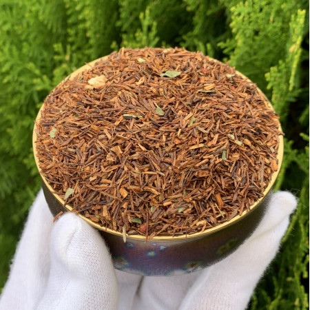 Чай ройбуш клубничный высший сорт 100 г